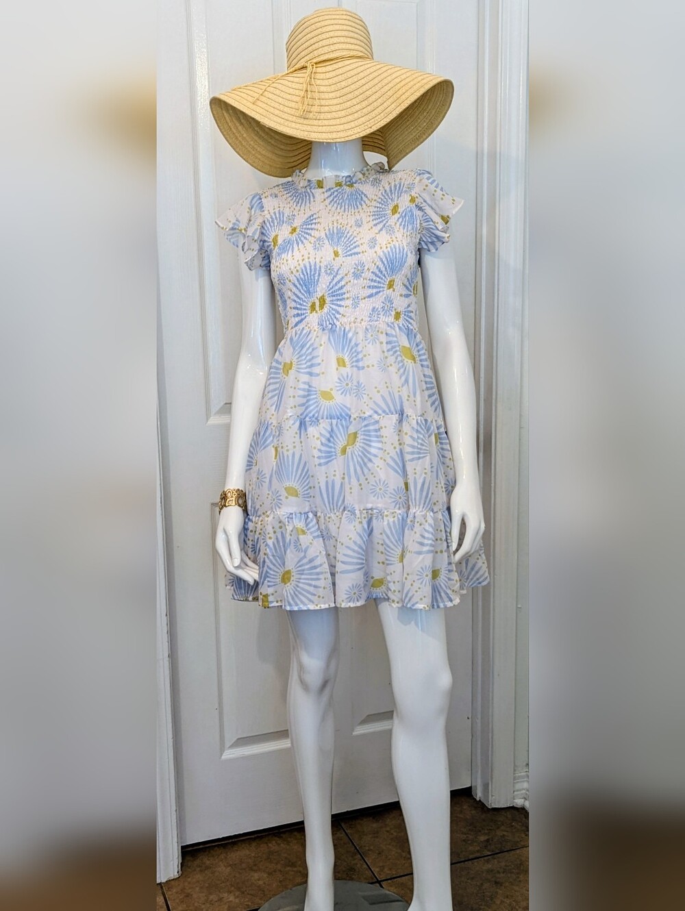 J. Marie Smocked Ruffle Tiered Floral Casual Dress Small